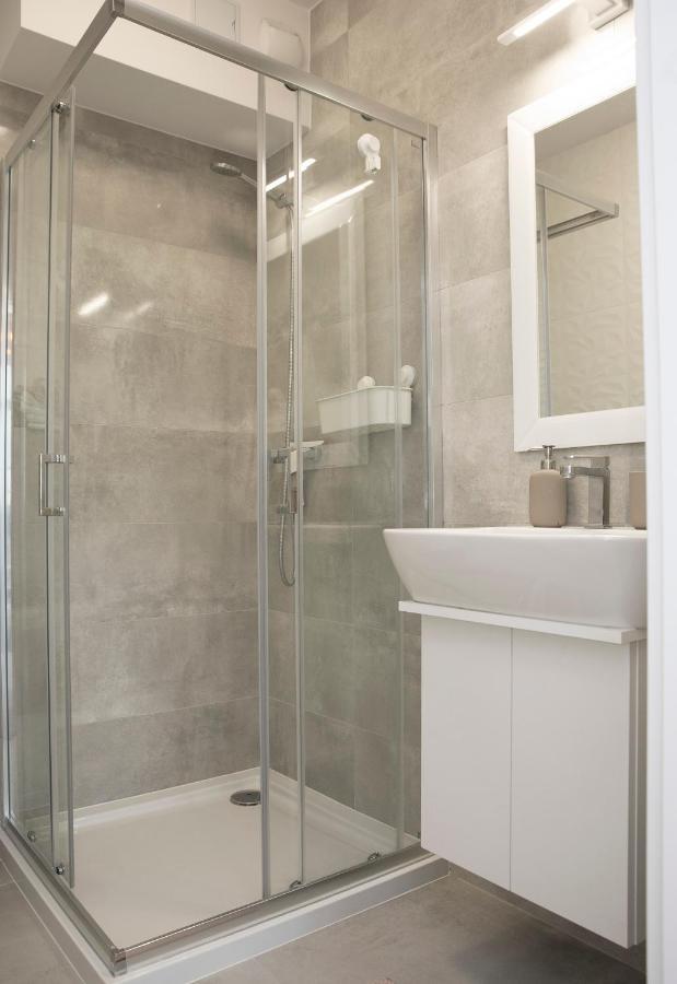 Luxus Dwie Motlawy Gdansk Ngoại thất bức ảnh