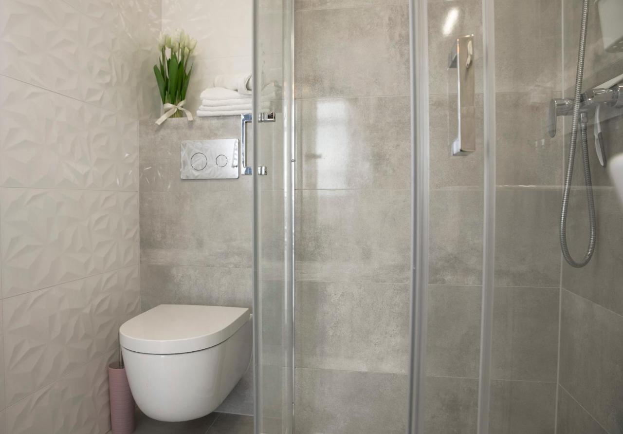 Luxus Dwie Motlawy Gdansk Ngoại thất bức ảnh